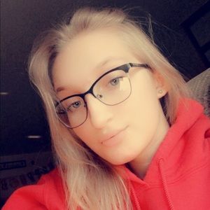 Meet your Posher, Kelsey